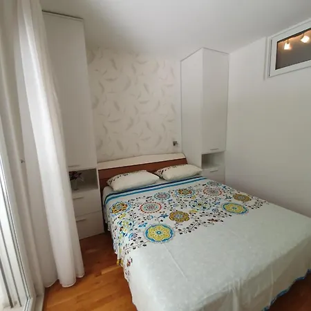 Appartement Diana Znjan *