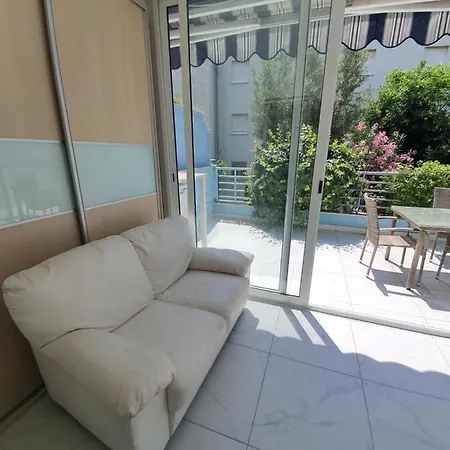 アパート Diana Znjan