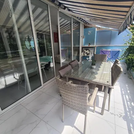 Diana Znjan アパート