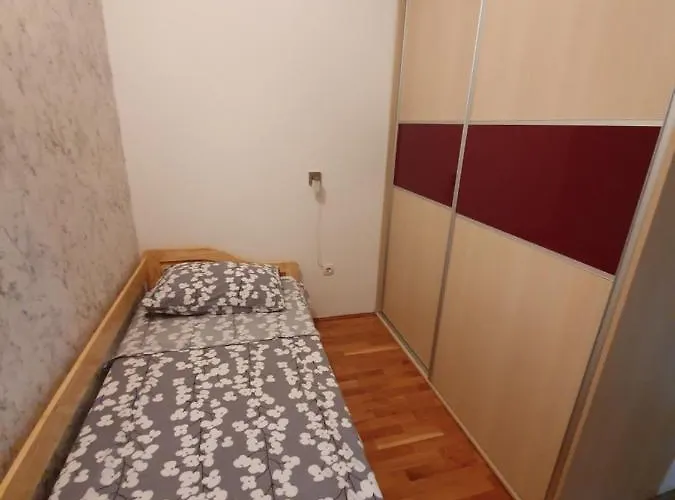 公寓 Diana Znjan 斯普利特